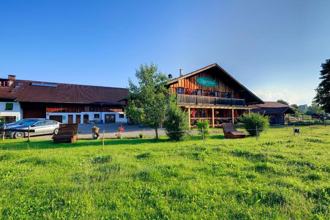 Jägerhof Und Jägerstadel